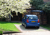 le gite - place de parking a l'interieur de la proriete